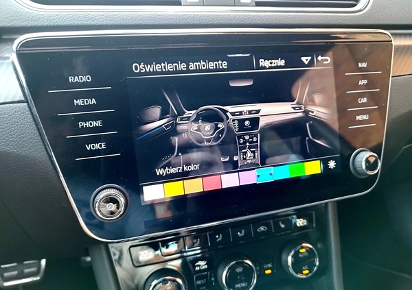 Skoda Superb cena 135000 przebieg: 147000, rok produkcji 2022 z Orneta małe 704